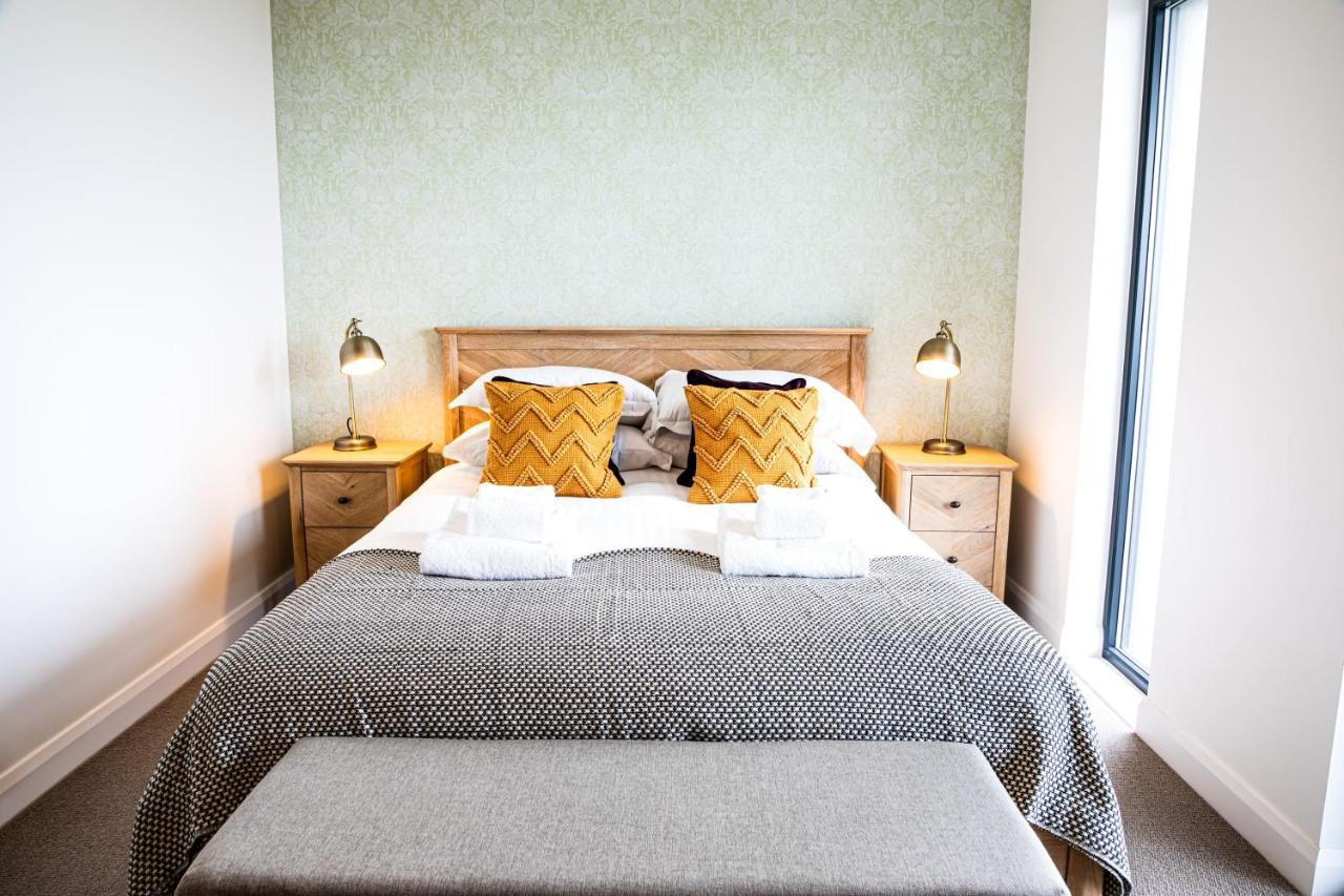 2 Bed Ground Floor Apartment - 7 Plas Pistyll Luaran gambar